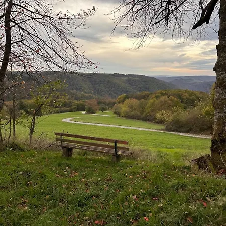 Forellenhof - Mitten In Der *